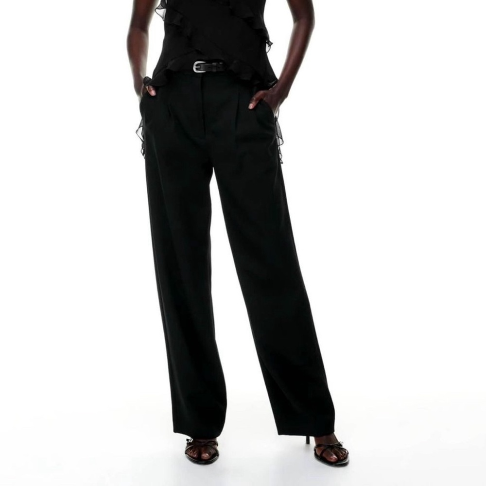 Aritzia re(essential) effortless pant